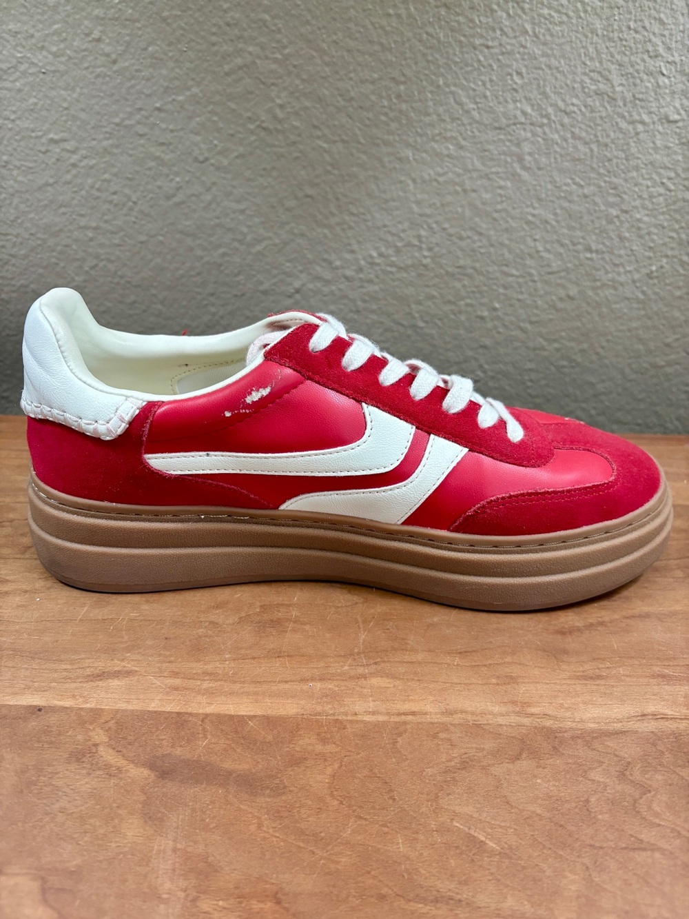 Steve Madden "Dodge" Red & White Platform Sneakers Womens size 9, some flaws